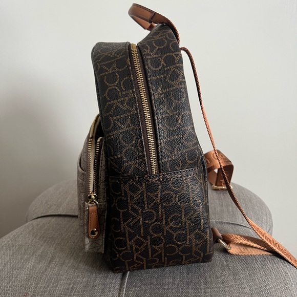 Calvin Klein backpack - Picture 3 of 8